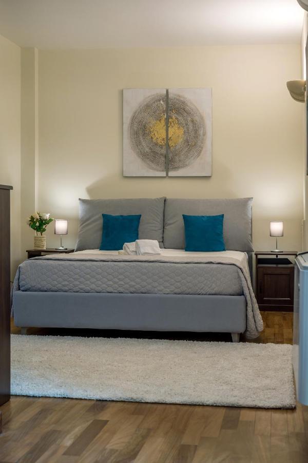 GoodStay Palazzo Marini Suite Lecce Esterno foto